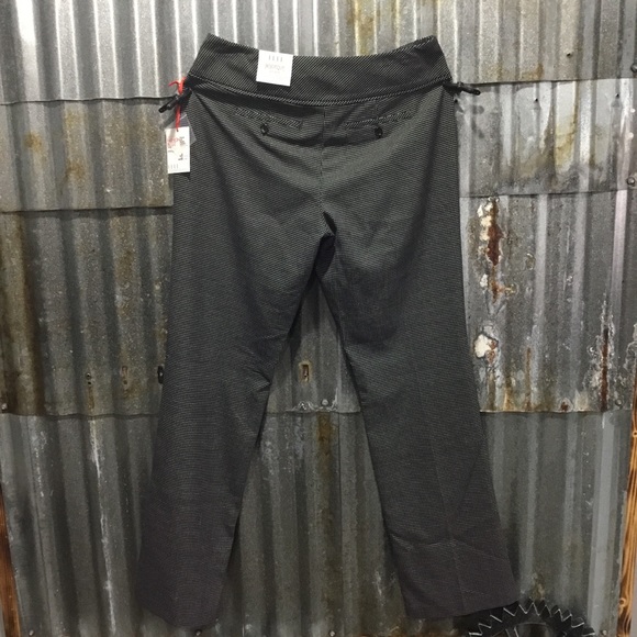 Elle Pants - Picture 2 of 4